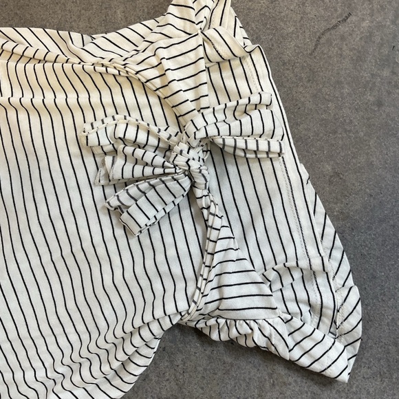 COIN1804 bundle of two striped tops. Basic cami and wrap style. - Picture 4 of 5